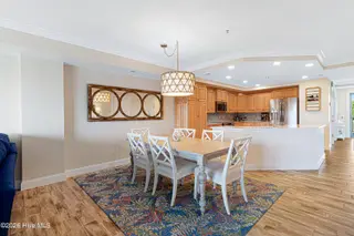 212 Old Causeway Road 107 & B13 Slip, Beaufort, NC 28516 — 3-bedroom condo in Morgan Creek Landing, Beaufort, NC, photo 14 of 49: Dining/Kitchen
