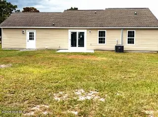 306 Foxtrace Lane, Hubert, NC 28539 – photo 7: Back View