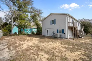 321 NE 59th Street, Oak Island, NC 28465 – photo 6: 60-web-or-mls-DSC05936