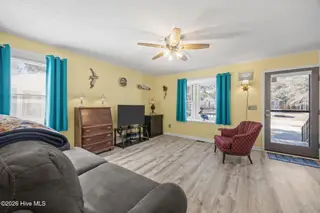214 NE 50th Street, Oak Island, NC 28465 – photo 14: 13-web-or-mls-IMG_5492