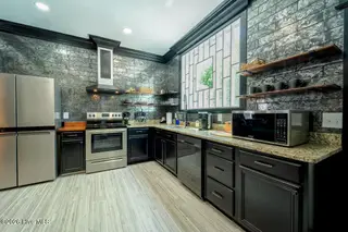 604 Church Street, Wilmington, NC 28401 – photo 8: Downstairs Kitchen 2