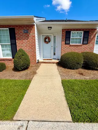 3105 Fox Run Drive, Kinston, NC 28504 – photo 2: IMG_2952