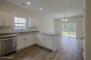 608 Indigo Johnston Drive, Jacksonville, NC 28546 – photo 10: IMG_7042-HDR