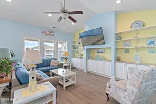 115 Deal Drive, Holden Beach, NC 28462 — 5-bedroom home in Deal, Holden Beach, NC, photo 6 of 70: 115DealDr - 44