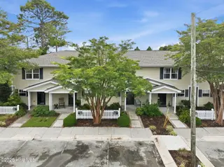 1308 Ann Street 15, Beaufort, NC 28516 – photo 23: 23-web-or-mls-1308-Ann-St-#15---19_edit