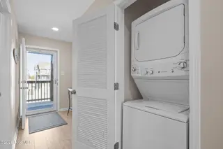 2517 Ocean Drive 9a1, Emerald Isle, NC 28594 – photo 17: 4-web-or-mls-1S3A8642