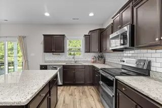 209 Gilliken Court, Jacksonville, NC 28546 — 4-bedroom home in Onslow Bay, Jacksonville, NC, photo 16 of 35: gilliken-16
