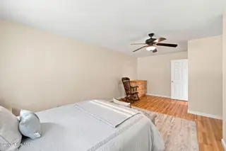 5004 Trent Woods Drive, Trent Woods, NC 28562 – photo 18: 46-web-or-mls-DSC_8710_edit