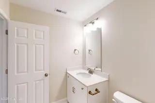 211 Sandpiper Place, Holly Ridge, NC 28445 – photo 18: 211 Sandpiper Place - Interiors - Edited