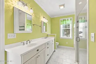 1536 Ann Street, Beaufort, NC 28516 – photo 17: Full bathroom second level