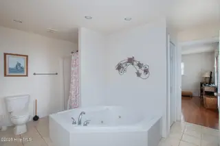2013 Emerald Drive, Emerald Isle, NC 28594 – photo 12: 2013 EMERALD DRIVE (20)