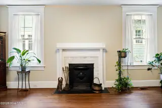 1811 Grace Street, Wilmington, NC 28405 – photo 12: 03lving5