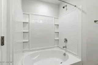 5645 Muscadine Road, Wilson, NC 27893 – photo 11: Primary Oversized Shower/Tub Combo