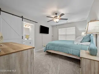 44 Catalina Circle, Swansboro, NC 28584 – photo 22: Primary Bedroom