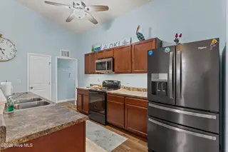 152 NW 10th Street, Oak Island, NC 28465 – photo 18: 22-web-or-mls-DSC09355