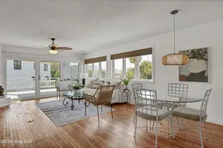 304 Causeway Drive Unit A, Wrightsville Beach, NC 28480 — 3-bedroom condo in Windswept, Wrightsville Beach, NC, photo 16 of 52