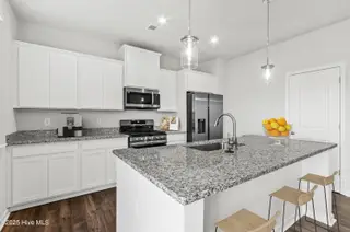 7445 Linda Vista Lane, Leland, NC 28451 – photo 10: Kitchen