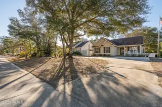 803 W Oak Island Drive, Oak Island, NC 28465 – photo 4: mls-DSC04822
