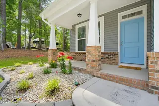598 E L Ives Drive, Aberdeen, NC 28315 – photo 2: Front
