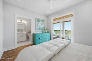 200 Olde Towne Yacht Club Drive 52, Beaufort, NC 28516 – photo 24: 33-web-or-mls-IMG_8413