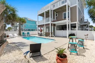 452 E Fourth Street, Ocean Isle Beach, NC 28469 – photo 4: 65-web-or-mls-CAMMediaLLC.com (26 of 75)