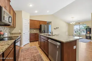 265 Independence Boulevard, Newport, NC 28570 – photo 11: kitchen