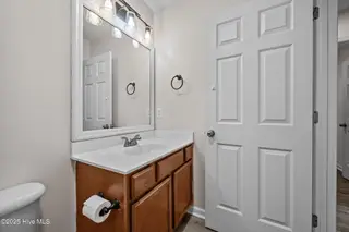 4015 W T Whitehead Drive, Jacksonville, NC 28546 – photo 16: Bathroom 1