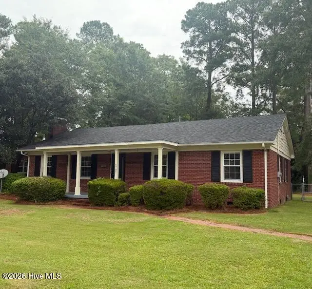 1707 Carey Road, Kinston, NC 28501 – photo 1 of 17: Front