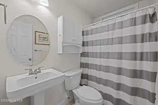 815 Pelican Drive, New Bern, NC 28560 – photo 20: Guest Bathroom