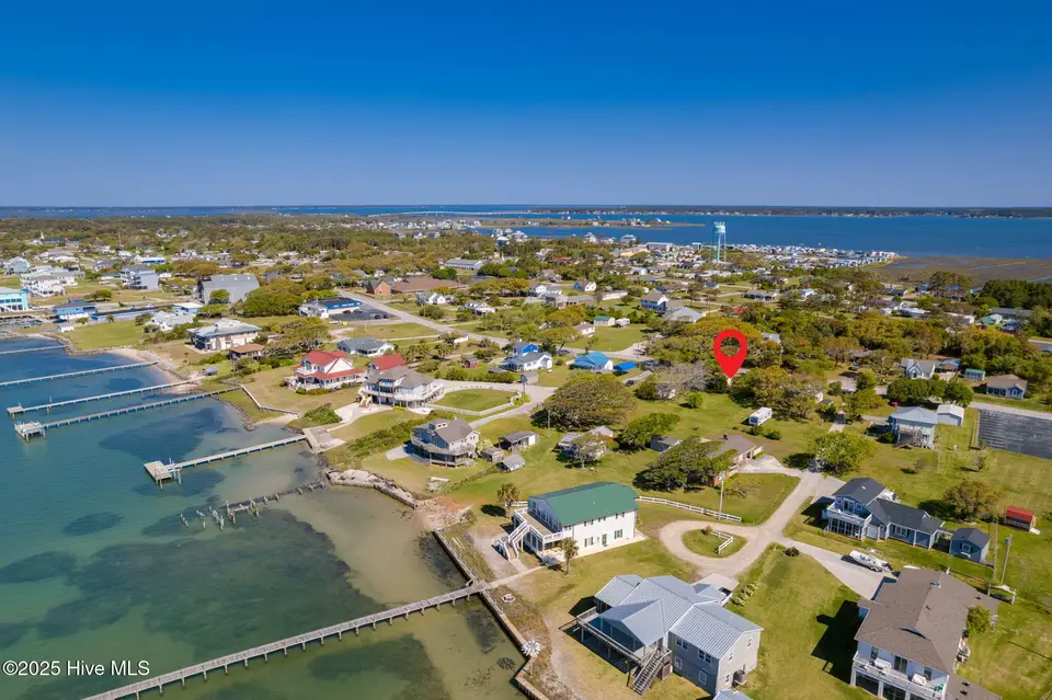1072 Island Road, Harkers Island, NC 28531 – photo 1 of 9: 6-web-or-mls-chadwick-visuals-1072-islan