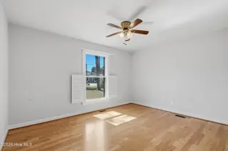216 Lands End Road, Morehead City, NC 28557 — 3-bedroom home in Spooners Creek, Morehead City, NC, photo 20 of 65: 216 Lands End _ Interior-Exterior (6 of