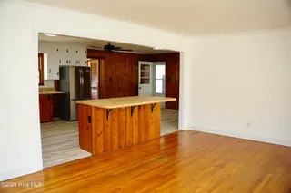 1215 N Respess Street, Washington, NC 27889 — 3-bedroom home, Washington, NC, photo 7 of 17: DSC01356