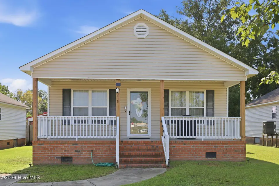 311 Fleming Street, Washington, NC 27889 – photo 1 of 41: 1-web-or-mls-IMG_0001-(1)_edit