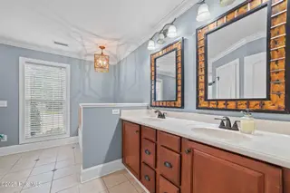 1620 Brook Hollow Drive A, Greenville, NC 27834 – photo 23: 29-web-or-mls-LHV_8346