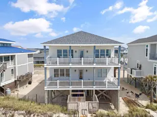 6621 W Beach Drive, Oak Island, NC 28465 – photo 6: 6621 W Beach Drive