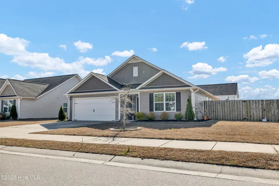 7104 Cameron Trace Drive, Wilmington, NC 28411 – photo 1 of 32: 001_6q7a9178_937