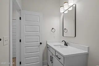 118 Pine View Boulevard, Beaufort, NC 28516 – photo 19: Guest Bath