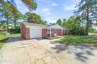 4246 Gum Branch Road, Jacksonville, NC 28540 — 3-bedroom home in Oak Ridge, Jacksonville, NC, photo 6 of 46: DSC05772