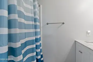 1220 E Main Street, Sunset Beach, NC 28468 – photo 21: Bath Upstairs