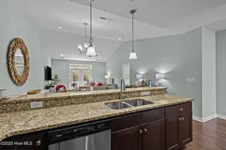 3303 Hogan Court B, Morehead City, NC 28557 – photo 5: 14-web-or-mls-1S3A9272