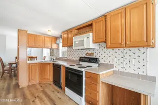 635 Dogwood Drive, Sunset Beach, NC 28468 – photo 10: DSC01248