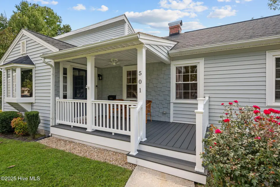501 Franklin Avenue, New Bern, NC 28560 – photo 1 of 48: 2-web-or-mls-DSC_2585