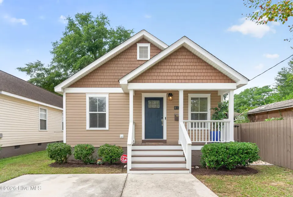 813 N 7th Street, Wilmington, NC 28401 – photo 1 of 30: front