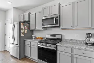 158 Tributary Circle, Wilmington, NC 28401 – photo 20: 18_kitchen