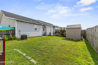 1121 Masters Lane A And B, Greenville, NC 27834 – photo 23: 8G4A4338