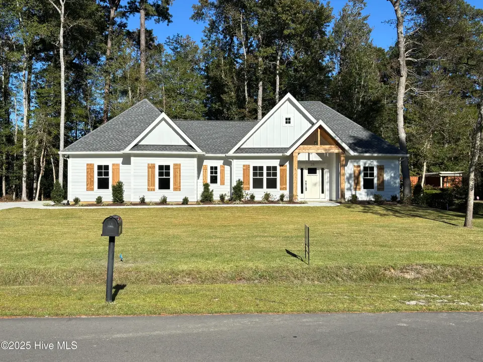 25 Pinewood Drive, Carolina Shores, NC 28467 – photo 1 of 35: pic 2