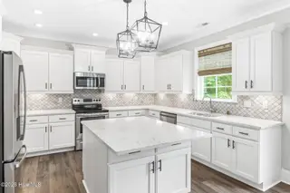 413 Robert E Lee Drive, Wilmington, NC 28412 – photo 12: 012_413_robert_e_lee_drive-11_413