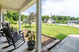131 Woodbury Farm Drive, Jacksonville, NC 28540 – photo 4