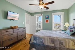 1254 Ocean Boulevard W, Holden Beach, NC 28462 — 5-bedroom home in Holden Beach West, Holden Beach, NC, photo 18 of 66: 22_bedroom 3-3