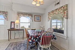 202 Glenn Street, Atlantic Beach, NC 28512 – photo 7: Dining Area